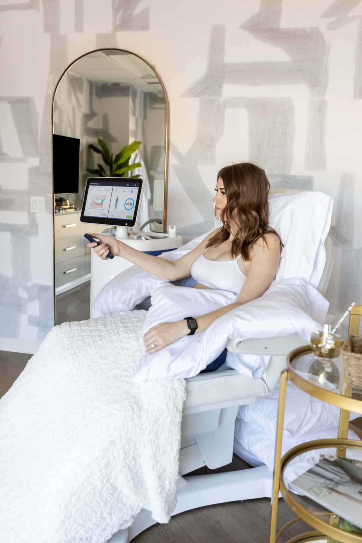 Allergan Technology CoolSculpting Vs. CoolSculpting Elite Bodify AZ