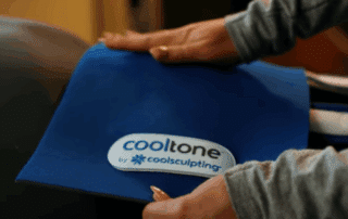 Image of a client undergoing a CoolTone session, highlighting muscle toning benefits. Schedule your consultation with Bodify to optimize your CoolTone results.